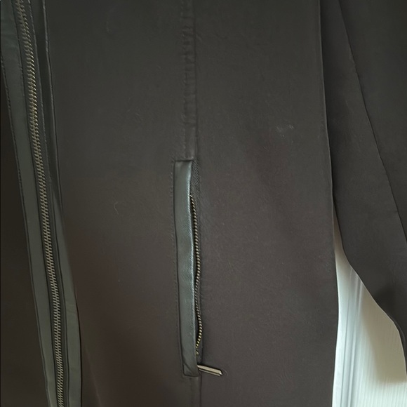 Black Hooded Women's Jacket - Picture 5 of 10